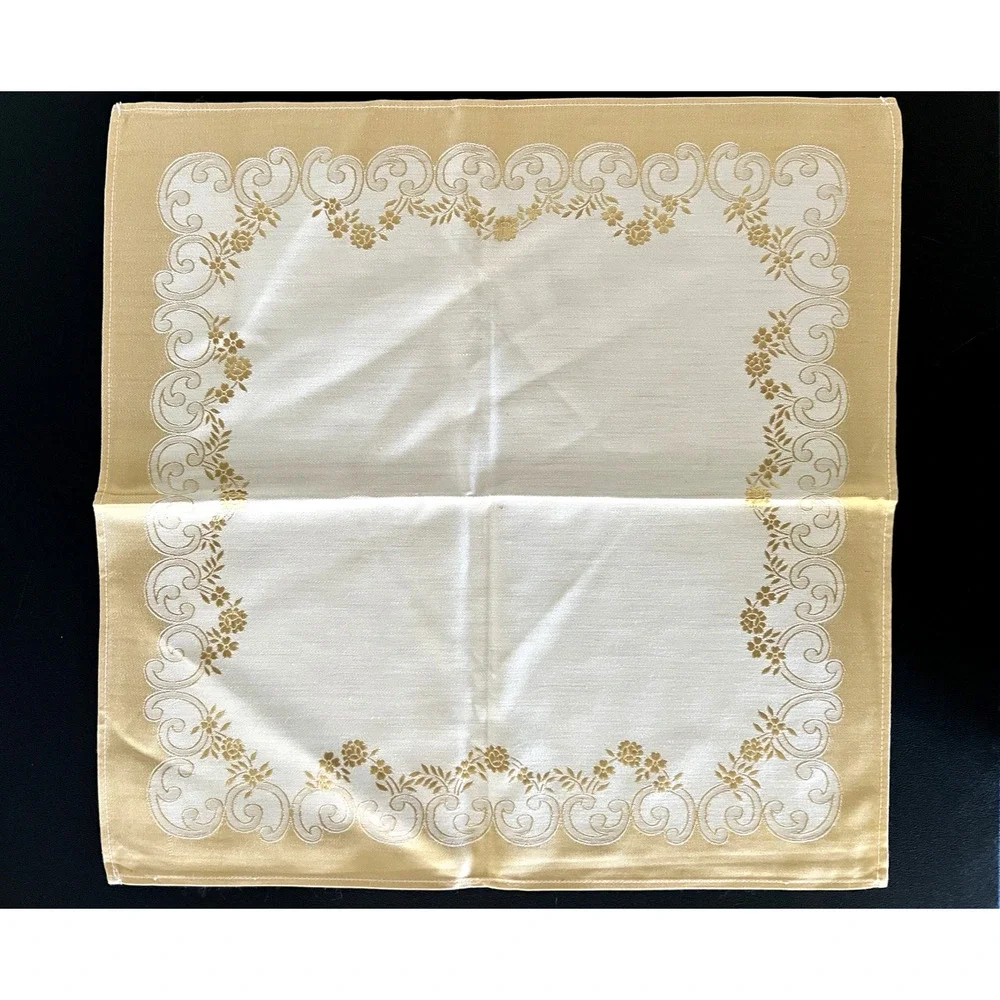 Set of 4 Vintage CREAM & GOLD FLORAL DAMASK NAPKINS 16.5